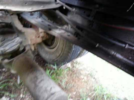 รถนิสสัน 10 ล้อ โม่ปูน CW430 / 230 แรงม้า.  ปี 32  สนใจติดต่อ  081 - 6079515