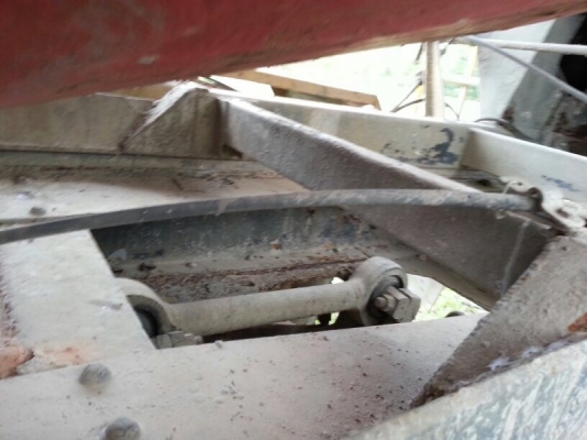 รถนิสสัน 10 ล้อ โม่ปูน CW430 / 230 แรงม้า.  ปี 32  สนใจติดต่อ  081 - 6079515