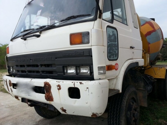 รถนิสสัน 10 ล้อ โม่ปูน CW430 / 230 แรงม้า.  ปี 32  สนใจติดต่อ  081 - 6079515