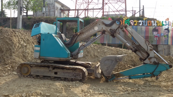 ขายโคมัตสุ 75 UU-1