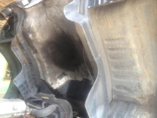 รถฮีโน่ 6 ล้อ รั้ว  ( ไม่ดั้ม )  FC4J  145 แรงม้า. ปี 40  สนใจติดต่อ  081 - 6079515