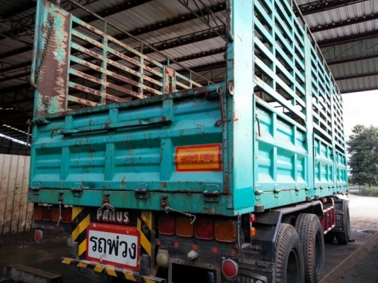 รถฮีโน่ 10 ล้อ ( ไม่ดั้ม ) 344 แรงม้า. ปี 52  ( ขายแม่ , ลูก )   สนใจติดต่อ  081 - 6079515