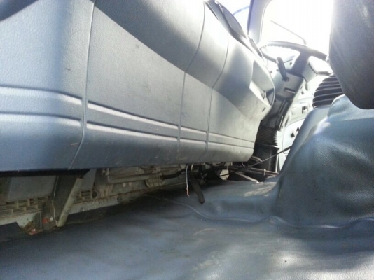 รถฮีโน่ 10 ล้อ ( ไม่ดั้ม ) 344 แรงม้า. ปี 52   สนใจติดต่อ  081 - 6079515