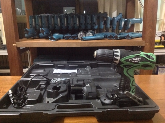 ขายสว่านไขควงไร้สาย HITACHI 18V เก่าเก็บคุณภาพเกินราคา