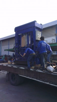 Sell> ขายเครื่องอัดกระดาษ/อัดกระป๋อง ไฮดรอลิค ตัวใหญ่ พร้อมใช้งานครับ เครื่องสภาพสวยครับ อัดได้ทุกประเภท กำแพงแสน นครปฐมครับ