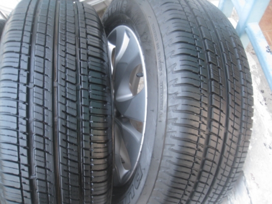 ขายล้อแม็กป้ายแดง Honda CRV G4 17"x6.5" et50 5รู114.3 พร้อมยาง ปี13 สนใจติดต่อเล็กคลองสามครับ 081-3747940