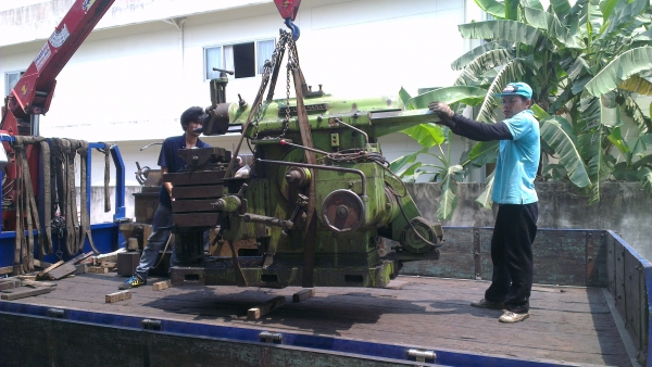 Sell> ขายแท่นไส 28" นิ้ว ญี่ปุ่น สวยบาดใจไปเลยครับ อุปกรณ์ครบทุกอย่าง เครื่องทำงานได้ปกติครับ