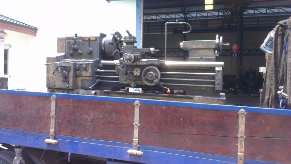 Sell> Lathe แท่นกลึงมือสอง Yang Iron 850G. 5.5 ฟุต 4 เพลา มีเบลค รุ่นหนักครับ หนักจริงๆ เครน 3 ตัน ยังไม่ค่อยจะไหวเลยครับ เครื่องทำงานอยู่เลยครับ