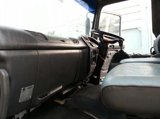 รถอีซูซุ 10 ล้อ  230 แรงม้า. ปี 50  ( ขายหัว , คัชซี )  สนใจติดต่อ 081 - 6079515