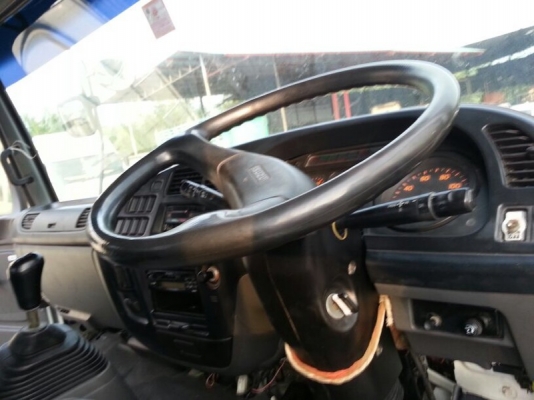 รถอีซูซุ 10 ล้อ  230 แรงม้า. ปี 50  ( ขายหัว , คัชซี )  สนใจติดต่อ 081 - 6079515