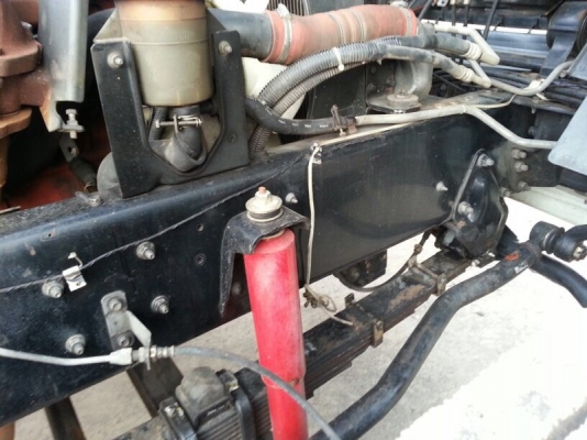 รถอีซูซุ 10 ล้อ  230 แรงม้า. ปี 50  ( ขายหัว , คัชซี )  สนใจติดต่อ 081 - 6079515