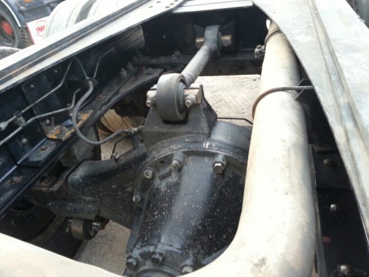 รถอีซูซุ 10 ล้อ  230 แรงม้า. ปี 50  ( ขายหัว , คัชซี )  สนใจติดต่อ 081 - 6079515