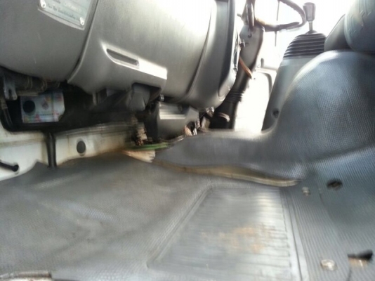 รถอีซูซุ 10 ล้อ  230 แรงม้า. ปี 50  ( ขายหัว , คัชซี )  สนใจติดต่อ 081 - 6079515