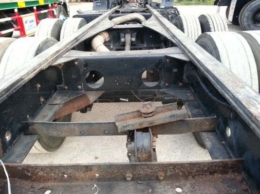 รถอีซูซุ 10 ล้อ  230 แรงม้า. ปี 50  ( ขายหัว , คัชซี )  สนใจติดต่อ 081 - 6079515