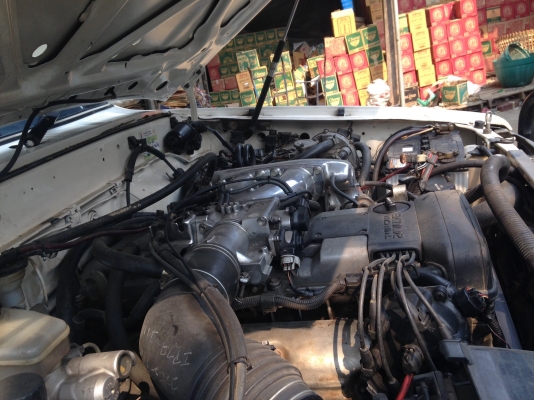 ขายเครื่อง2jพร้อมอุปกรณ์ติดแก๊ส.