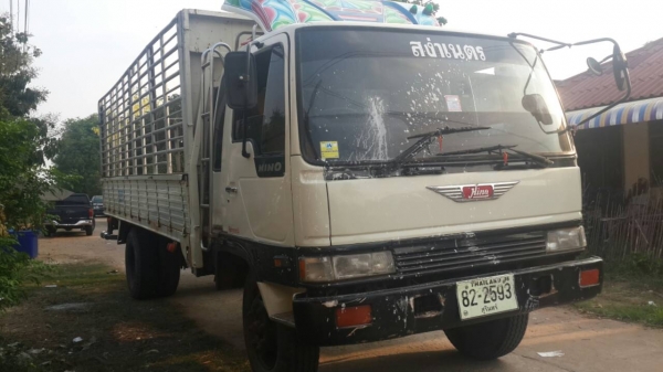 ขายรถหกล้อ Hino  เครื่อง HO6E เครื่องดี  เอกสารพร้อม 0811838154