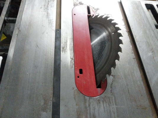 โต๊ะเลื่อยวงเดือน 12 นิ้ว BOYE สภาพใหม่ ใช้งานมาน้อย