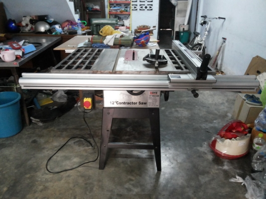 โต๊ะเลื่อยวงเดือน 12 นิ้ว BOYE สภาพใหม่ ใช้งานมาน้อย