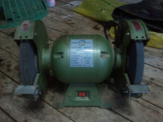 ขายสองรายการเครื่องเจีย+ยางในหกล้อมี10เส้น