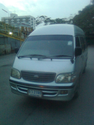 ปี2001 โตโยต้าหลังคาสูงช่วงยาว เครื่อง 2j LPG ออโต้