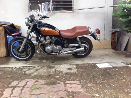 ขาย กันล้ม ไฟหน้า ไมล์ บังโคลนหลัง พร้อมไฟ ไฟเลี้ยว ฝาข้าง จับหลัง แฮนด์ เบาะ. 087 562 6770. ( ฝาข้างขายแล้วคับ) อีกชุด อะไหล่. Cbx 750 f. ถูกด่วนๆร้อนเงิน