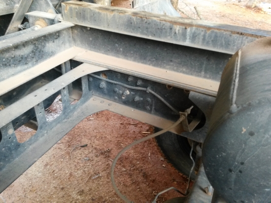 รถ6ล้อดั้ม ยี่ห้อhino รุ่นfc9jela 175แรง ปี56 รถ6ล้อดั้ม ยี่ห้อhino รุ่นfc9jela 175แรง ปี56