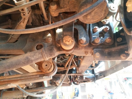 รถ6ล้อดั้ม ยี่ห้อhino รุ่นfc9jela 175แรง ปี56 รถ6ล้อดั้ม ยี่ห้อhino รุ่นfc9jela 175แรง ปี56