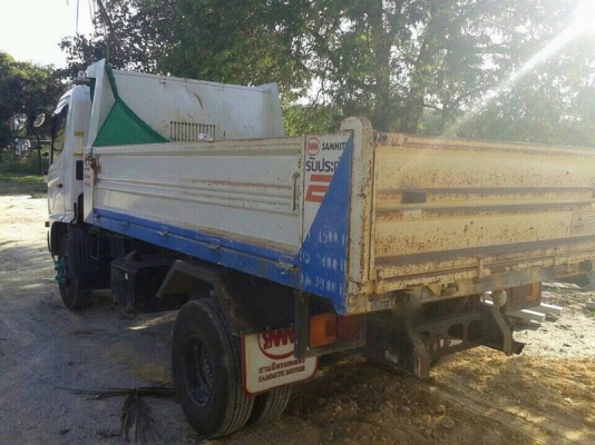 รถฮีโน่ 6 ล้อดั้ม  175 แรงม้า. ปี 55  ( รถวิ่ง 3x,xxx กม. )  สนใจติดต่อ 081 - 6079515