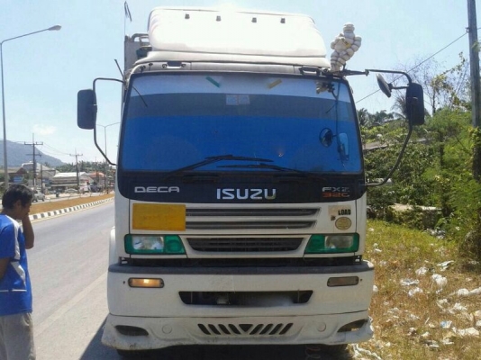 รถอีซูซุ 10 ล้อดั้ม 320 แรงม้า. ปี 51 ( รถวิ่ง 4xx,xxx กม. )  สนใจติดต่อ 081 - 6079515