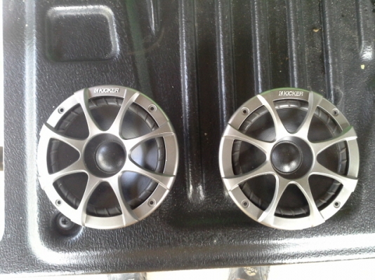 ลำโพง kicker 6.5 นิ้ว