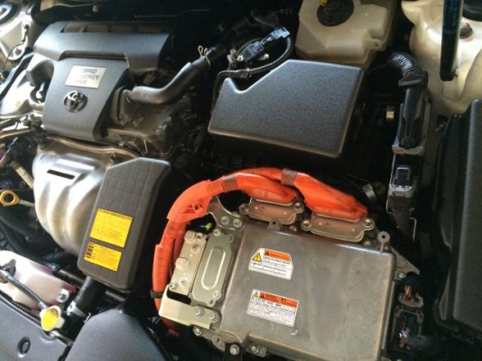 ขายรถบ้าน TOYOTA CAMRY hybrid 2.5 รุ่นTOP ปลายปี2012 (เจ้าของขายเอง) ขายรถบ้าน TOYOTA CAMRY hybrid 2.5 รุ่นTOP ปลายปี2012 (เจ้าของขายเอง)