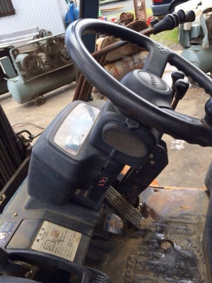 รถยกดีเซล TOYOTA 7FD25 เสา4เมตร ติดตัวหนีบแบน