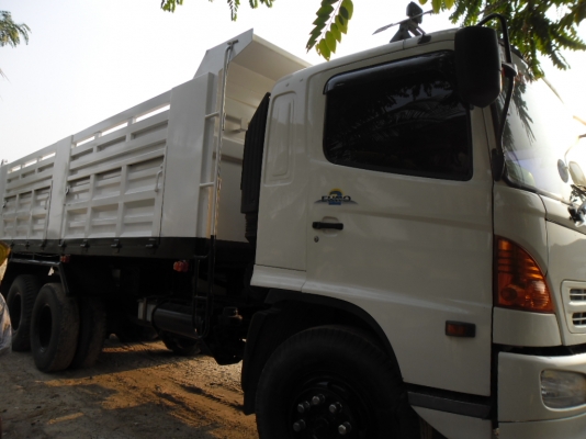 ขายรถบรรทุก 10 ล้อ 2 เพลาดั้มแม่ลูก HINO MEGA 260 ปี 49