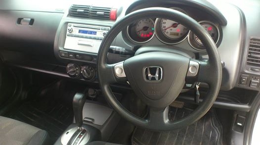 ขาย/แลก jazz top y.05 290000฿ ขาย/แลก jazz top y.05 290000฿