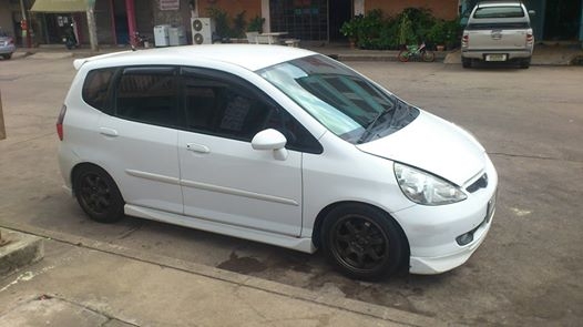 ขาย/แลก jazz top y.05 290000฿