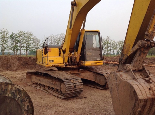 ขายรถแบ็คโฮ KOMATSU PC200-6 S/N8xxxx ไฟฟ้าครบรถสวย เอกสารเล่มทะเบียน