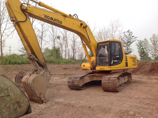 ขายรถแบ็คโฮ KOMATSU PC200-6 S/N8xxxx ไฟฟ้าครบรถสวย เอกสารเล่มทะเบียน