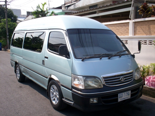 รถตู้TOYOTAหัวจรวด หลังคาสูง ตาเพชร ปี2000 สีบรอนเงิน ก๊าซNGV2ถัง เครื่อง2JZ เกียร์ธรรมดา พวงมาลัยเพาเวอร์ ขาย260000บาท โทร0890671028