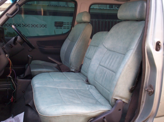 รถตู้TOYOTAหัวจรวด หลังคาสูง ตาเพชร ปี2000 สีบรอนเงิน ก๊าซNGV2ถัง เครื่อง2JZ เกียร์ธรรมดา พวงมาลัยเพาเวอร์ ขาย260000บาท โทร0890671028