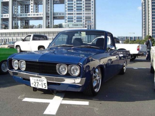 ขายกระจังหน้าเเว่น DATSUN620 สภาพสวยๆเบ้าไปสีเงินใส่เเล้วหล่อครับ ขายกระจังหน้าเเว่น DATSUN620 สภาพสวยๆเบ้าไปสีเงินใส่เเล้วหล่อครับ