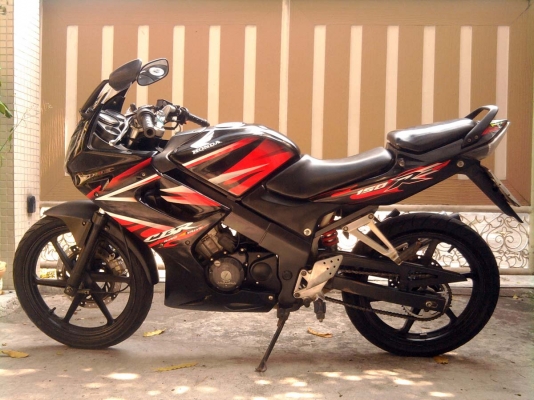 ขออนุญาติขาย HONDA CBR 150 ปี51 ตัวล่าสุด สตา์ร์ทมือ โอนให้ฟรี