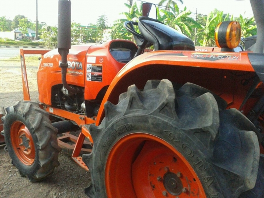 ขายรถไถ KUBOTA  L3608 พร้อมดันหน้า  ผานหลัง รถไร่