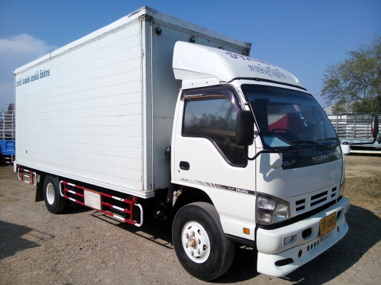 6 ล้อกลาง  ISUZU  * EURO.2 *  NQR 175 แรงม้า+คอมมอนเรว * ยาว 5.50ม.  *รถสวยเดิม+สวยจริง* รถห้างแท้ *  มีกระบะเปลี่ยนให้