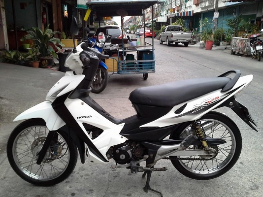 Wave 125 x ปี 53 สตาร์ทมือ รถสวยมาก เครื่องเดิม แน่นสุดๆ สภาพขนาดนี้ ช้าจะเสียใจ Wave 125 x ปี 53 สตาร์ทมือ รถสวยมาก เครื่องเดิม แน่นสุดๆ สภาพขนาดนี้ ช้าจะเสียใจ