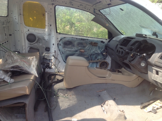 หัวเก๋งวีโก้ สมาร์แค็ป อุปกรณ์ ภายในไม่ครบ ขายถูก ตามสภาพ ที่ ณ พาดกลอน กรู้ป โดย หมวดมินทร์ 086 4085619