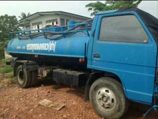 ขายด่วน รถบรรทุกน้ำ 6 ล้อฟ้า