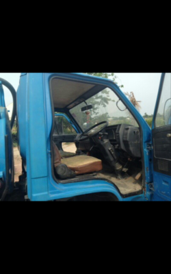 ขายด่วน รถบรรทุกน้ำ 6 ล้อฟ้า