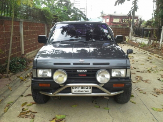 นิสสัน เทอราโน่ 3ประตู 2.7 ดีเซล 4x4  สวยๆ เดิมๆ ขายไม่แพง