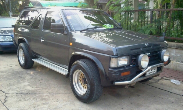 นิสสัน เทอราโน่ 3ประตู 2.7 ดีเซล 4x4  สวยๆ เดิมๆ ขายไม่แพง