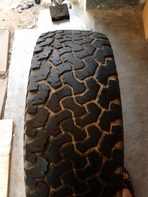 30X9.50 R15    BF Goodrich ALL Ter rain t/a  มี 1 เส้น      TEL.081-427-3941